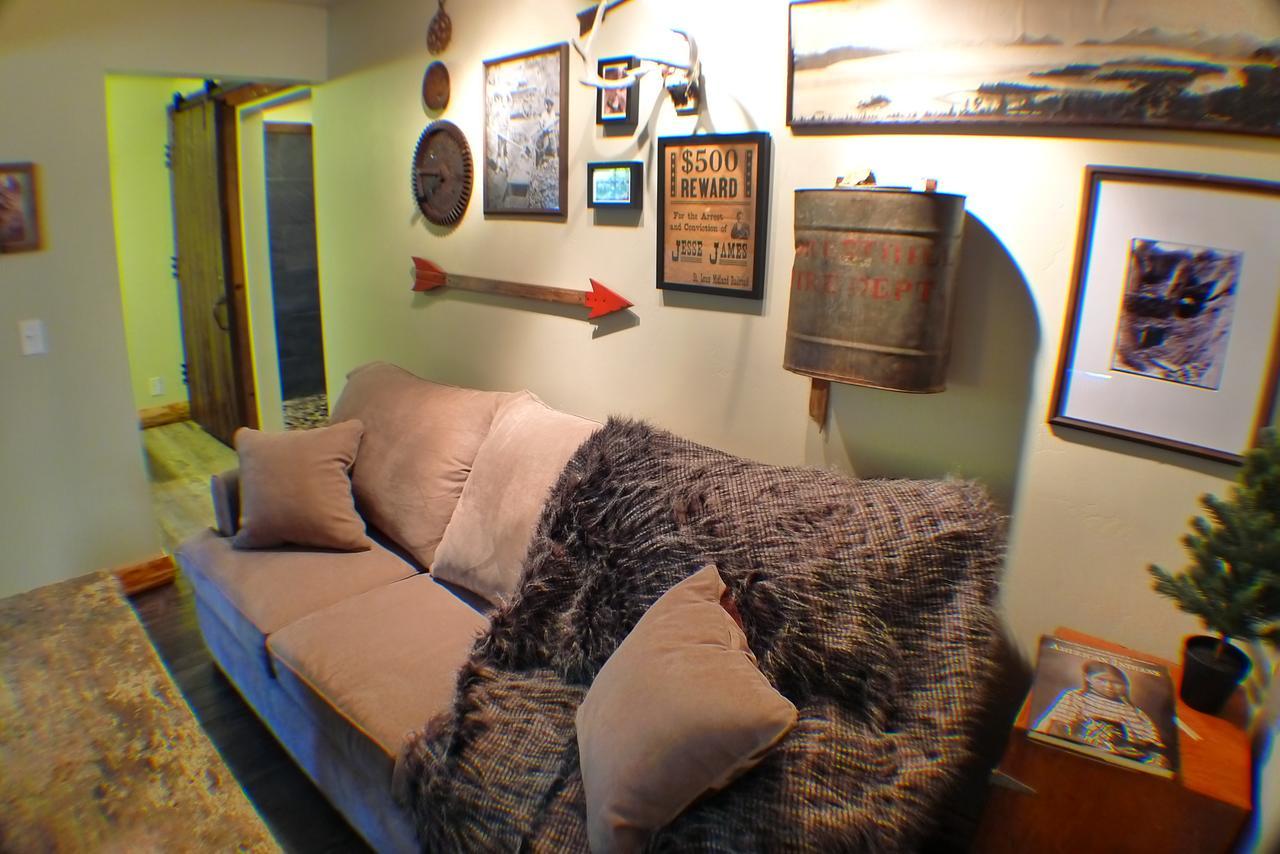 Motel Miner'S Camp Foresthill Esterno foto