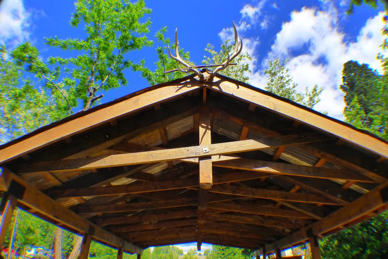 Motel Miner'S Camp Foresthill Esterno foto