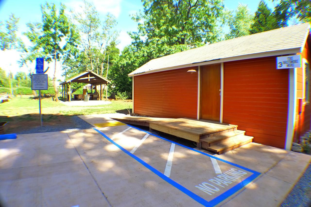 Motel Miner'S Camp Foresthill Esterno foto