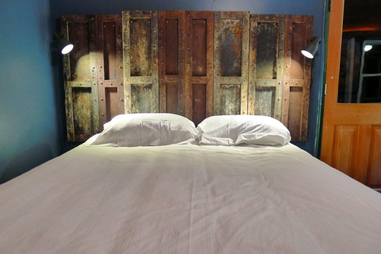 Motel Miner'S Camp Foresthill Esterno foto