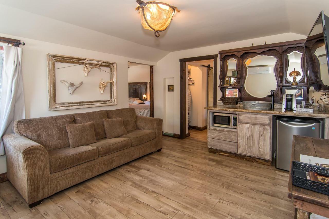 Motel Miner'S Camp Foresthill Esterno foto