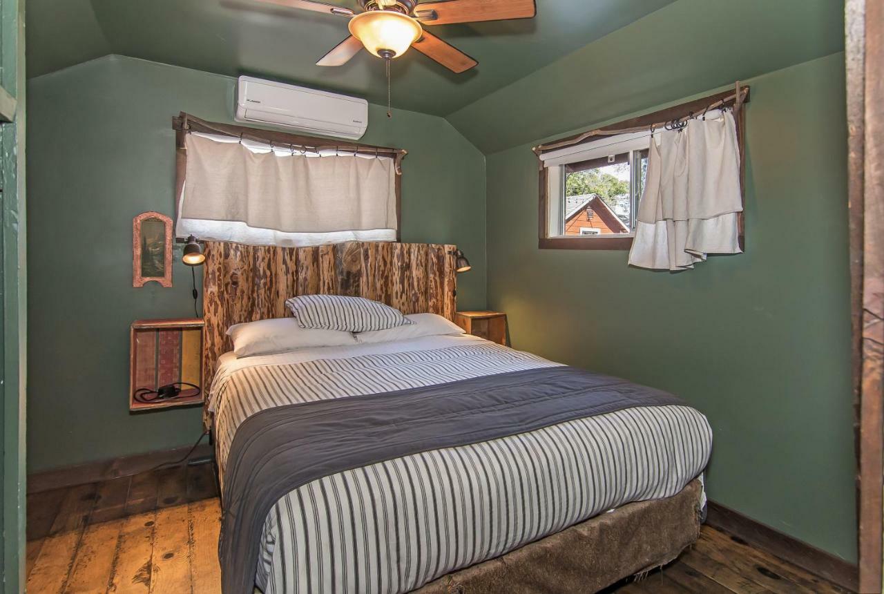 Motel Miner'S Camp Foresthill Esterno foto